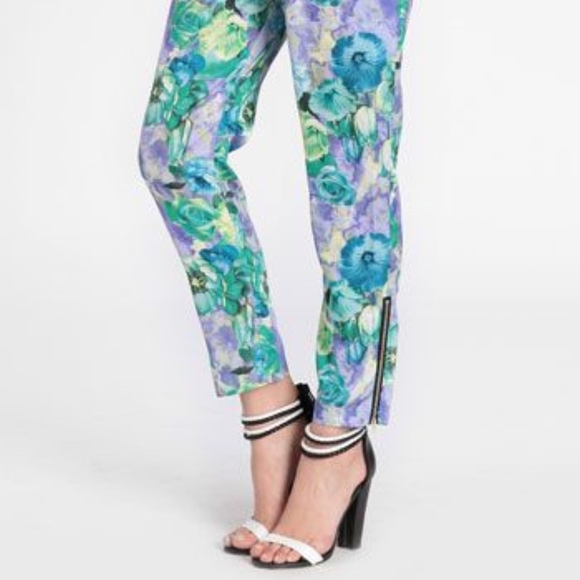 NWT Elliatt efflorescent floral print pants Small - Picture 1 of 4